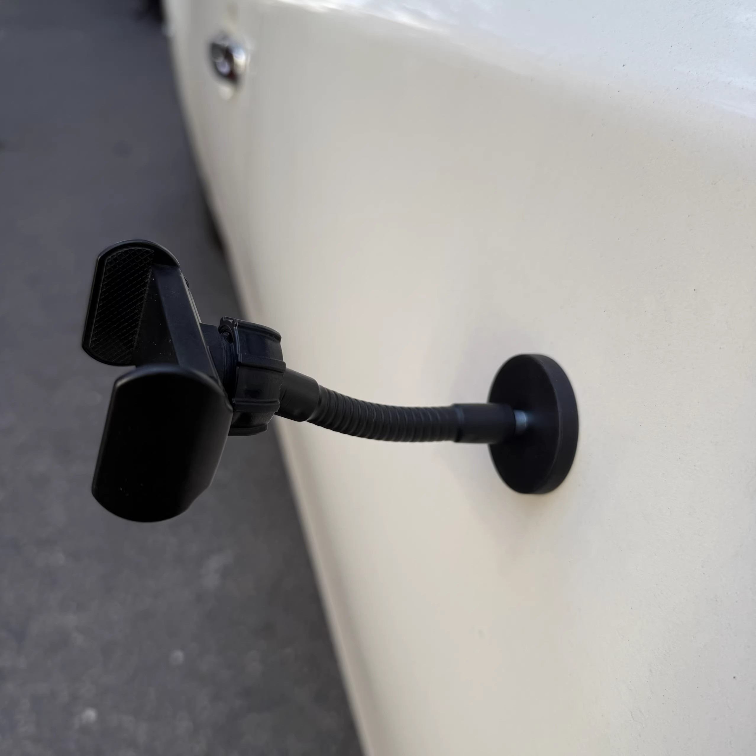 Powerful N52 Magnet Phone Clip - Outdoor Power 'Hose' 리뷰 및 가격