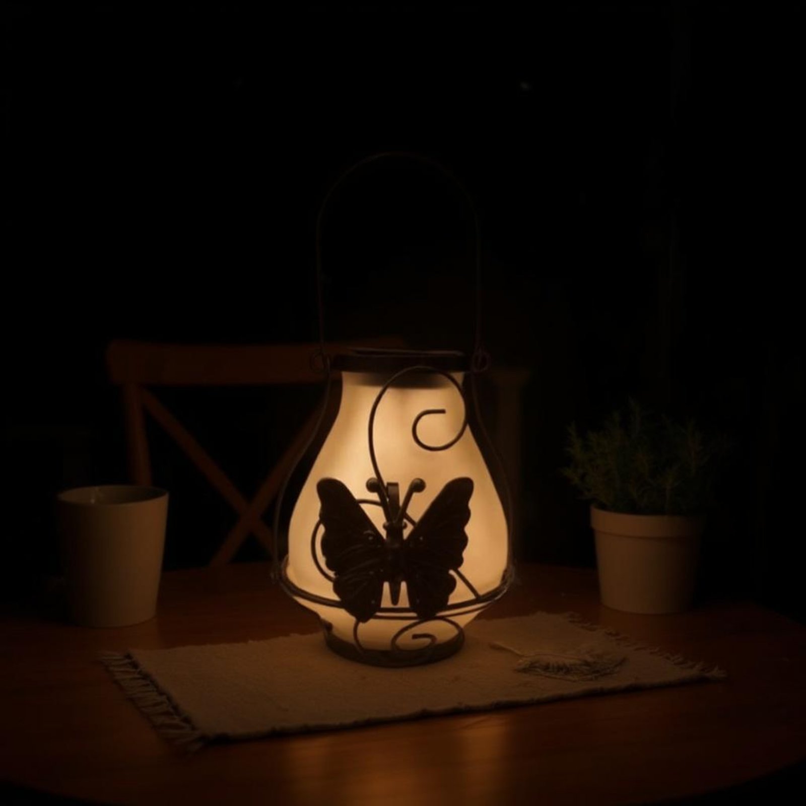 Solar Butterfly Lantern Waterp - Outdoor Powerwall 리뷰 및 가격