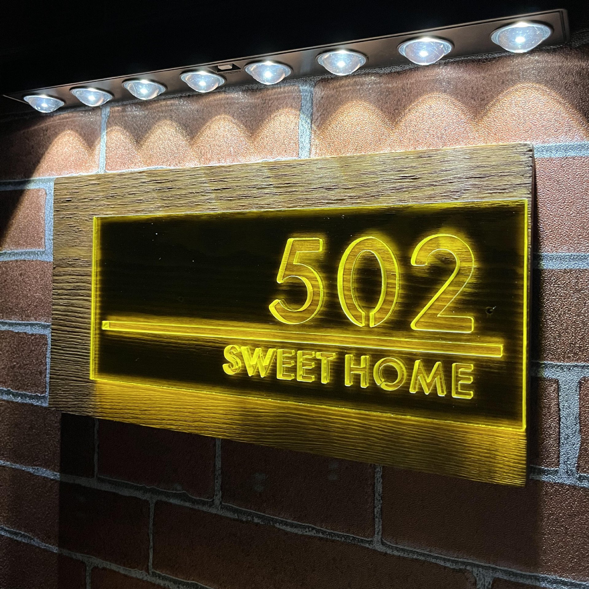 Custom Wooden Solar Powered Ad - Outdoor Power Number 리뷰 및 가격
