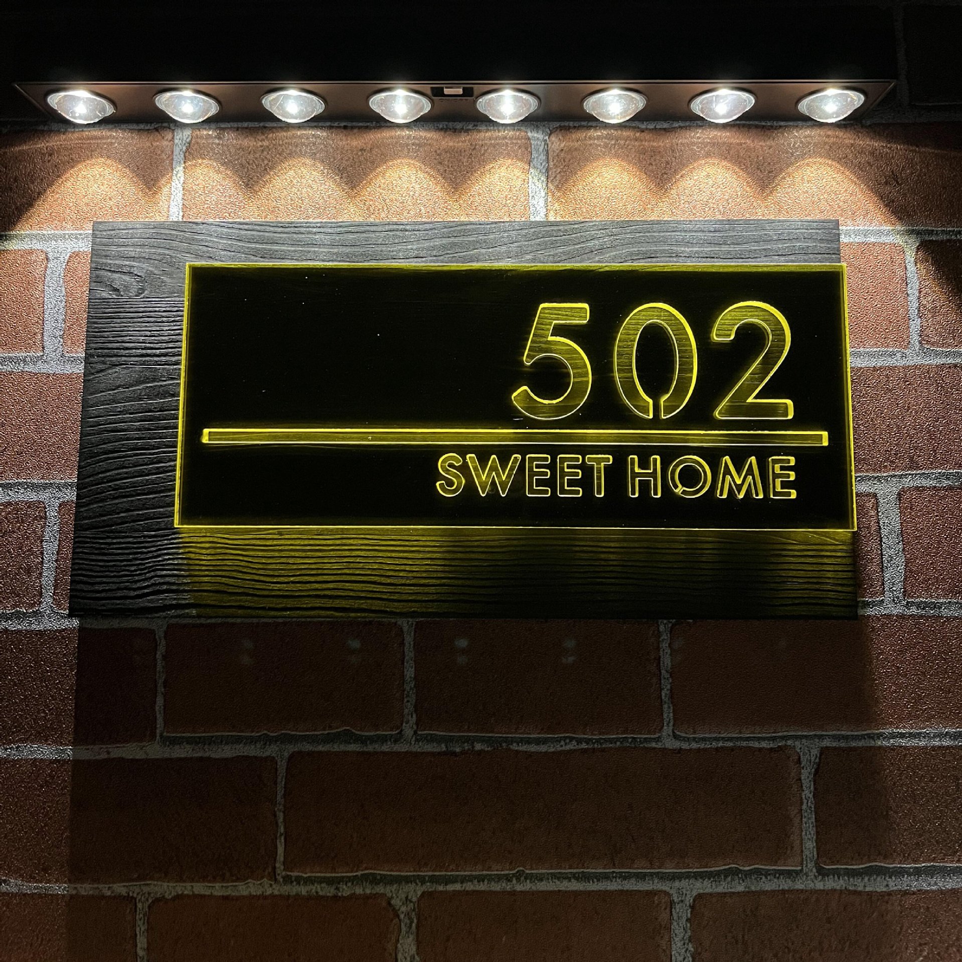 Custom Wooden Solar Powered Ad - Outdoor Power Number 리뷰 및 가격